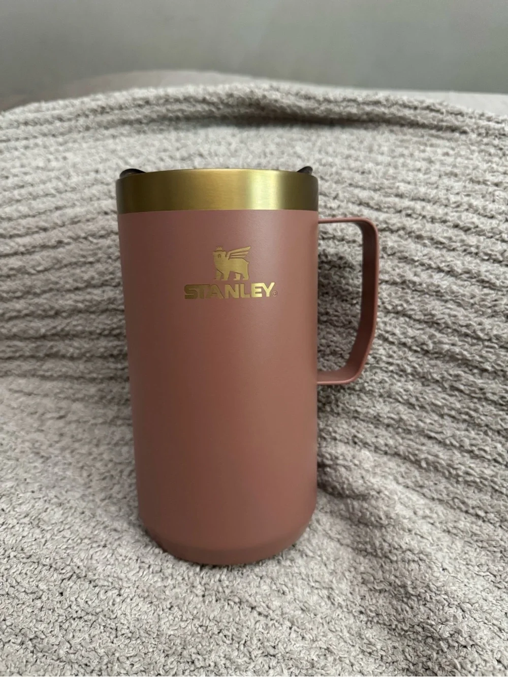 NW Stanley “The Stay-Hot Camp-mug” Mocha Latte 24oz - Picture 5 of 6
